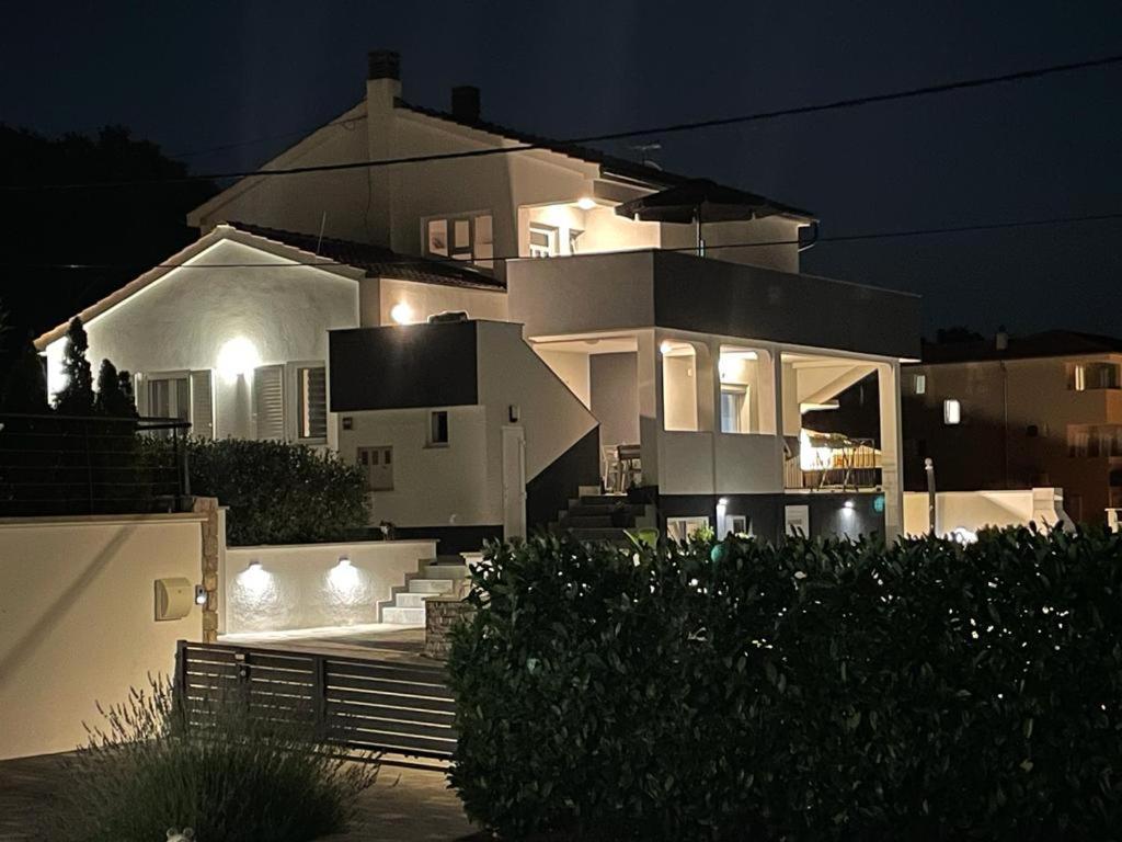Apartman Niko Malinska Εξωτερικό φωτογραφία
