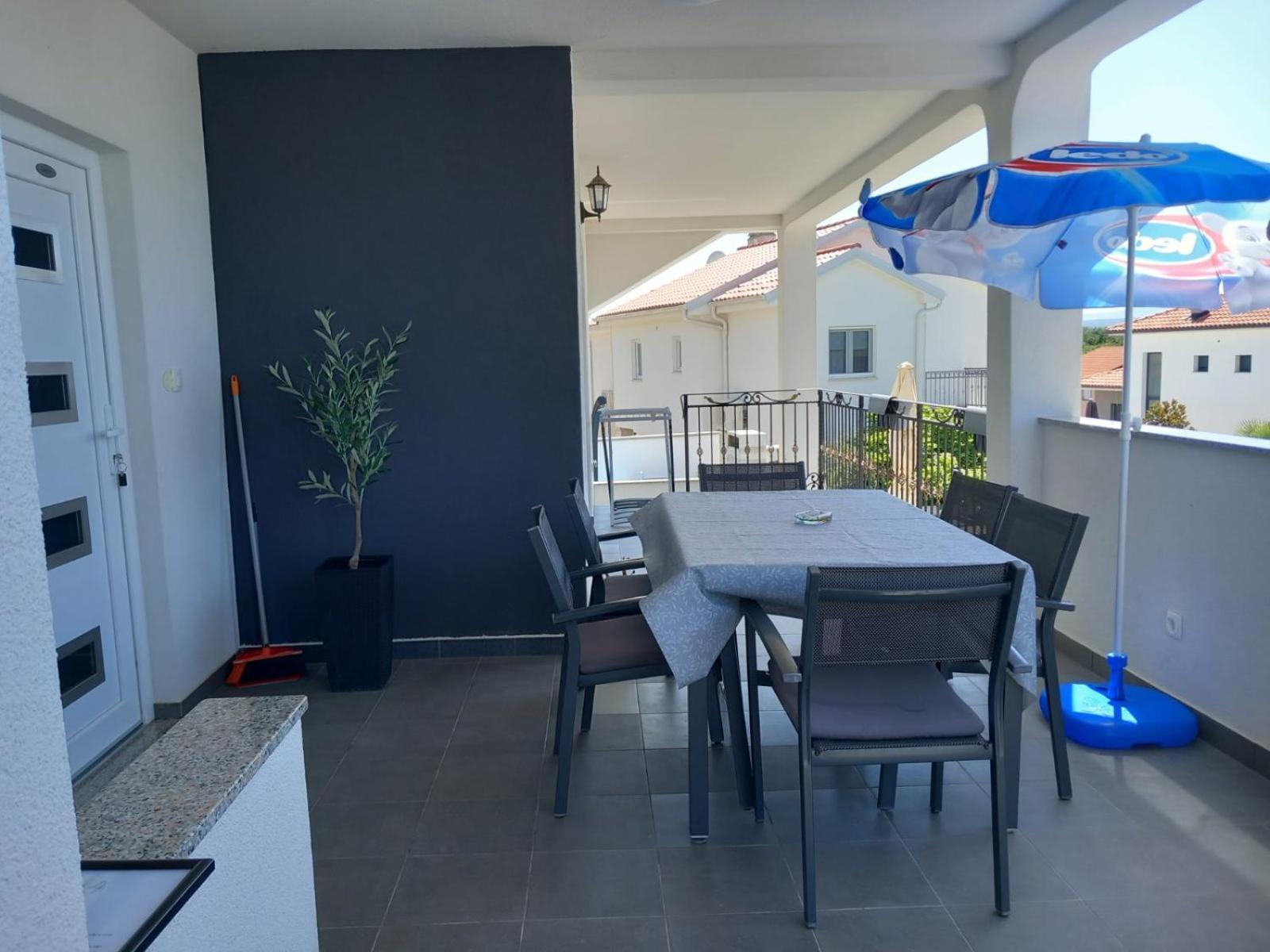 Apartman Niko Malinska Εξωτερικό φωτογραφία